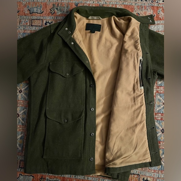 Filson Greenwood - XL
Style 10232
Made in the USA - Picture 2 of 14